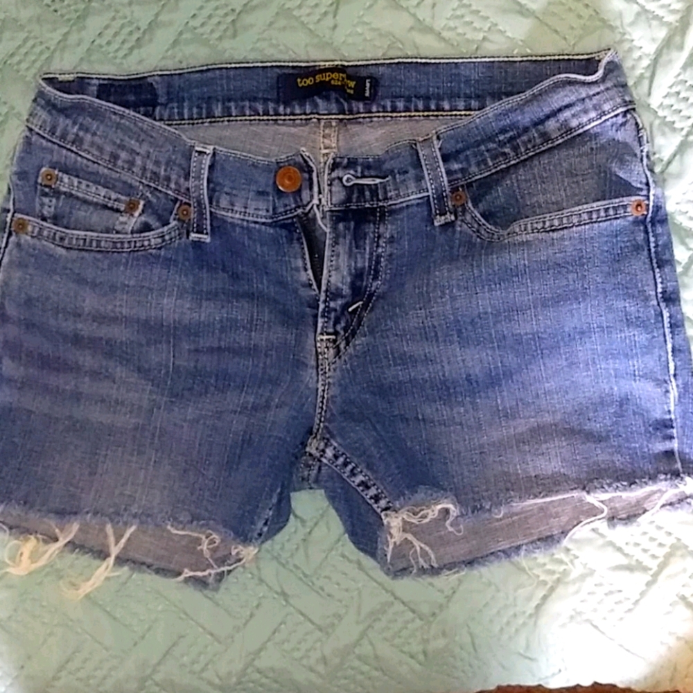 Cut off shorts
